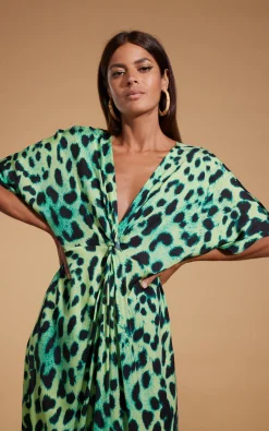 Women Dancing Leopard Makuna Kaftan In Lime Leopard