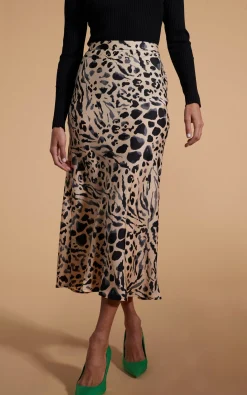 Women Dancing Leopard Renzo Skirt In Smudge Leopard